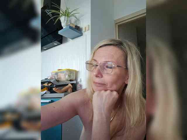 ShiningMILF