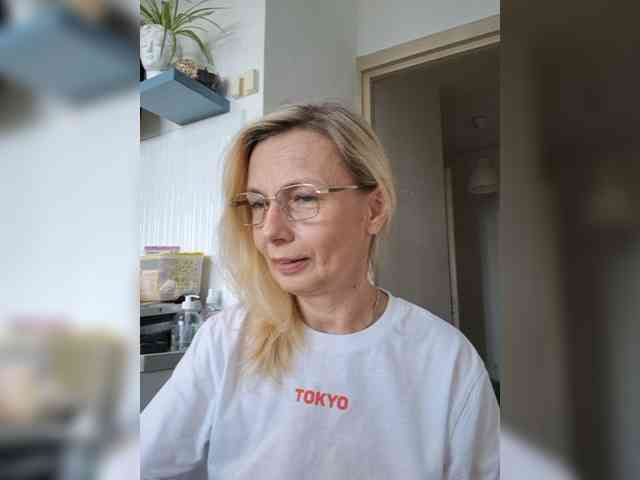 ShiningMILF