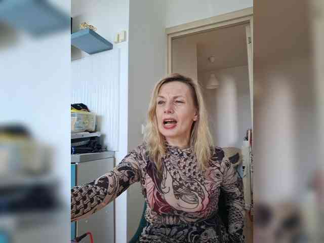 ShiningMILF webcam