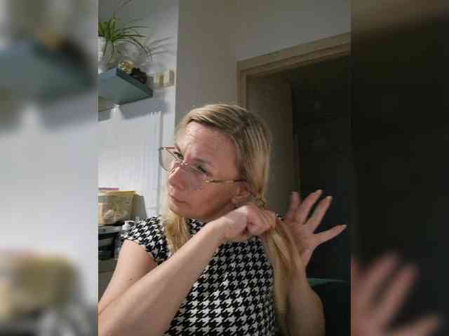 ShiningMILF ShiningMILF
