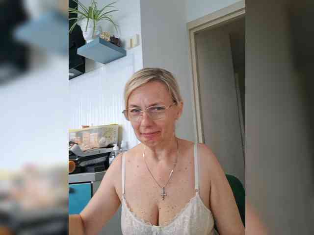 shiningmilf's live room