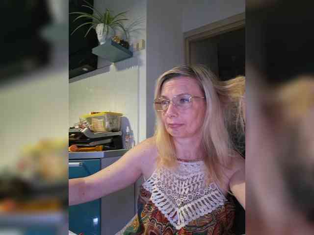 ShiningMILF