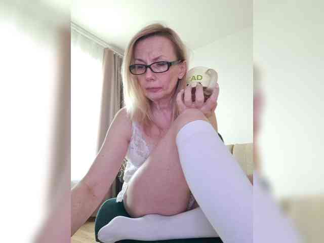 ShiningMILF webcam