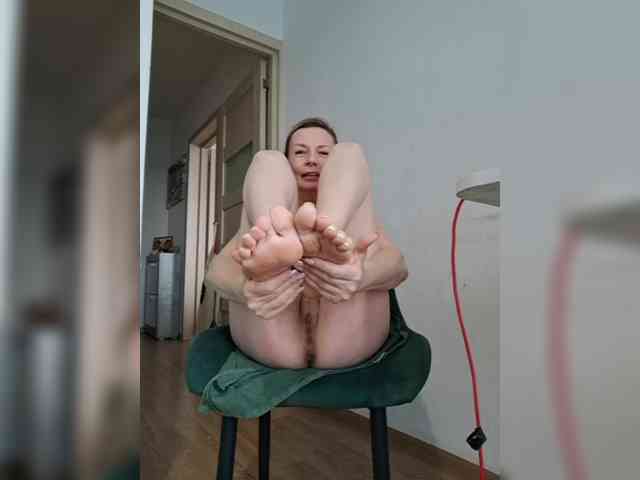 ShiningMILF webcam