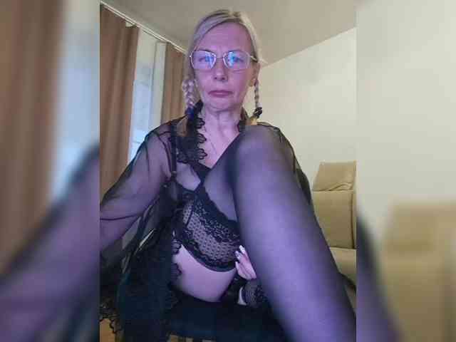 ShiningMILF