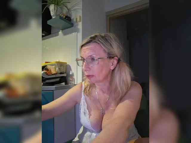 ShiningMILF