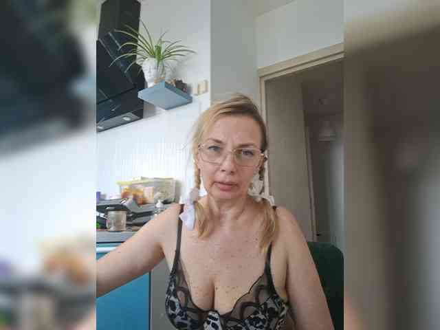 ShiningMILF ShiningMILF