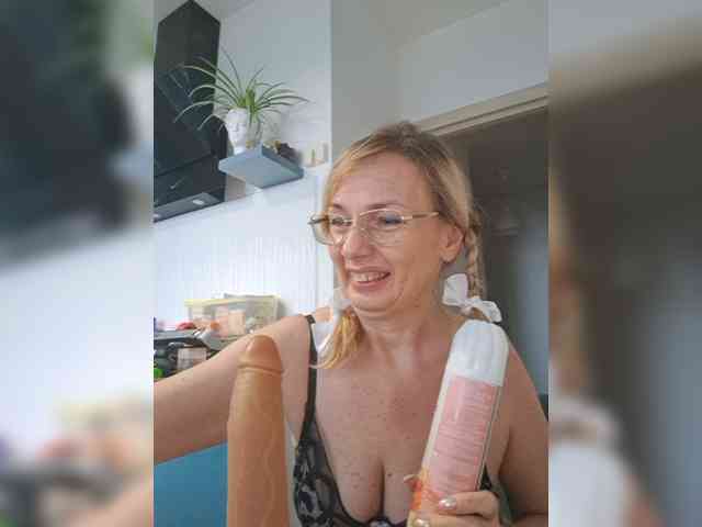 ShiningMILF