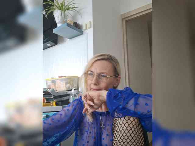 ShiningMILF webcam