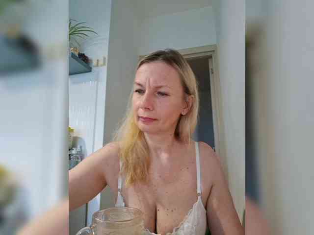 ShiningMILF Sex Cam Show