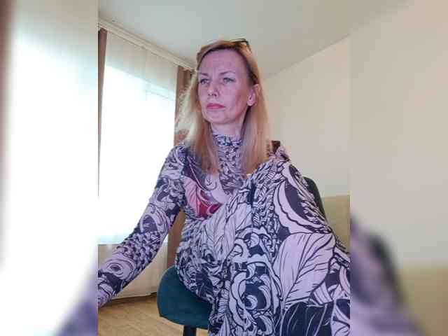 ShiningMILF ShiningMILF