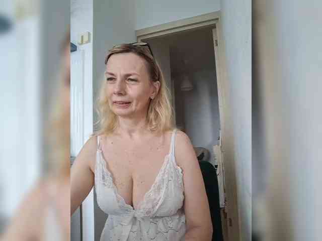 ShiningMILF