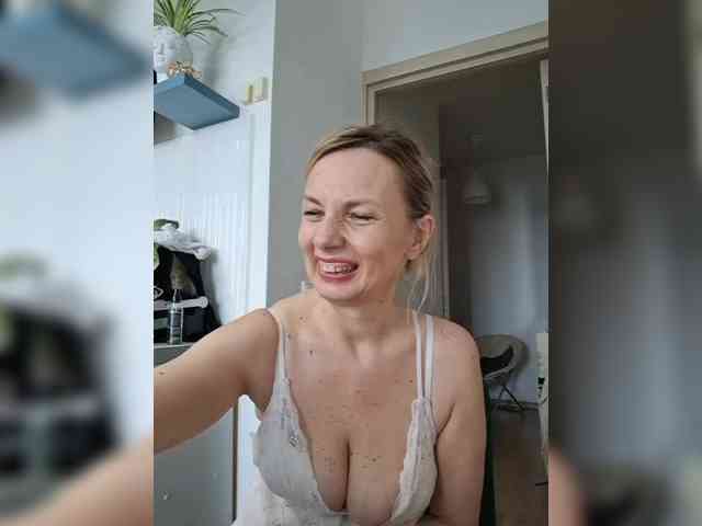 ShiningMILF
