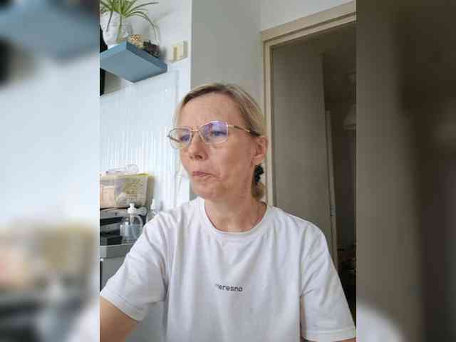 ShiningMILF webcam