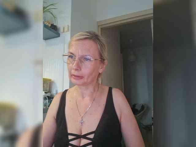 ShiningMILF webcam