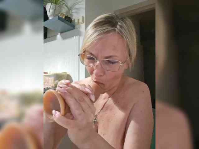 ShiningMILF