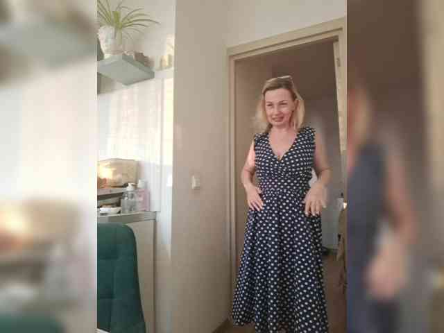 ShiningMILF webcam