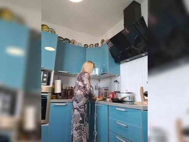 ShiningMILF webcam