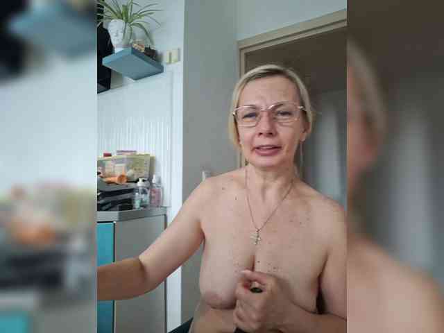 ShiningMILF webcam