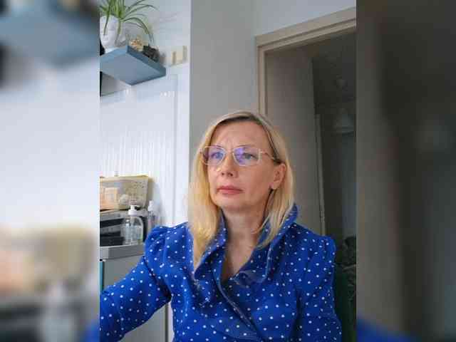 ShiningMILF webcam