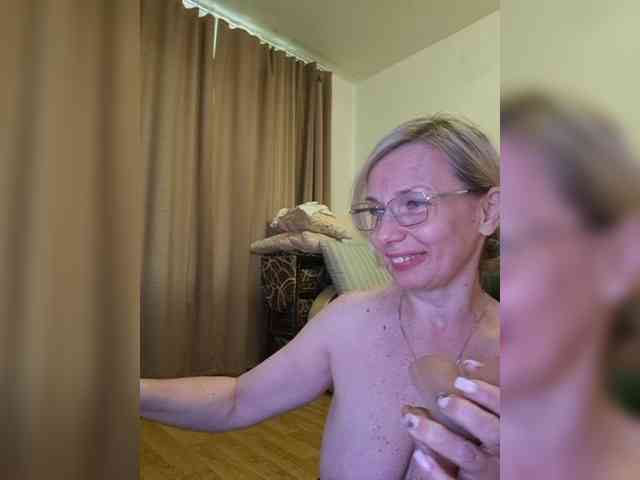 ShiningMILF webcam