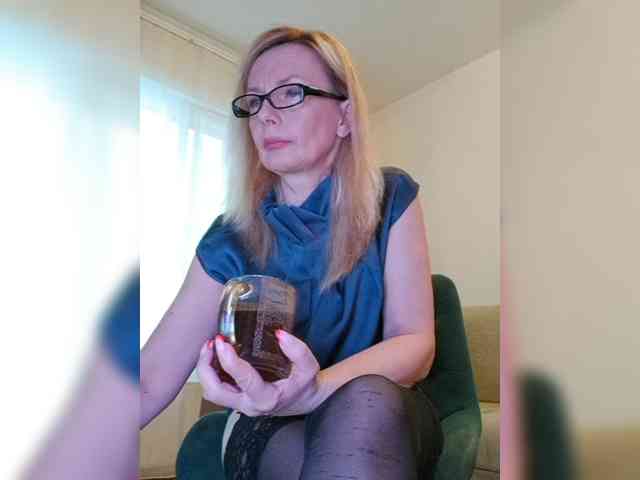ShiningMILF ShiningMILF
