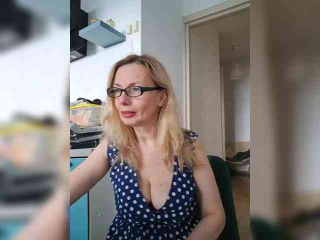 ShiningMILF