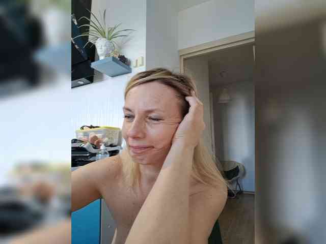 ShiningMILF