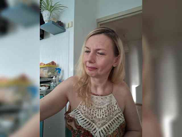 ShiningMILF Sex Cam Show