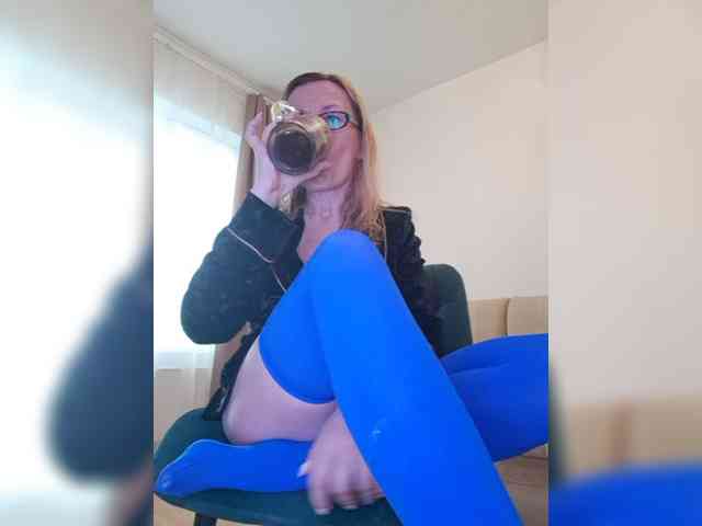 ShiningMILF webcam