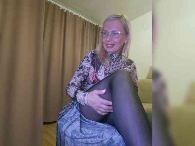 ShiningMILF webcam