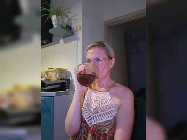 ShiningMILF