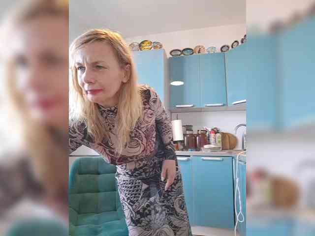 ShiningMILF webcam