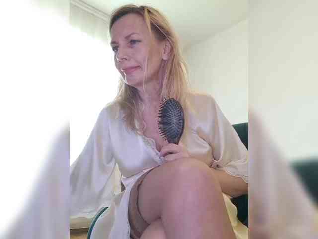 ShiningMILF