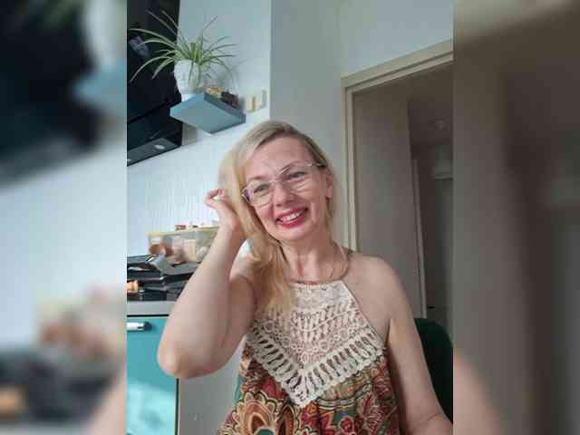 ShiningMILF