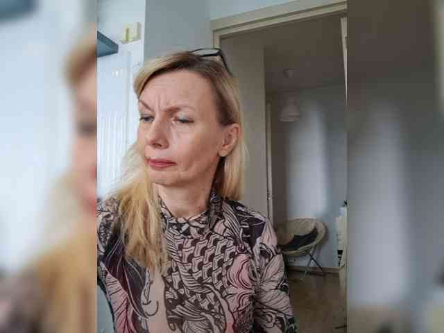 ShiningMILF webcam