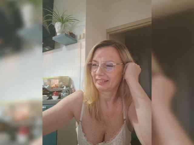 ShiningMILF Sex Cam Show