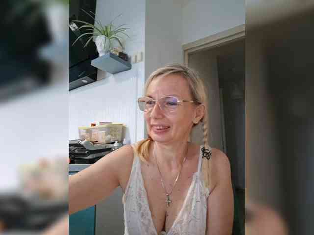 ShiningMILF ShiningMILF