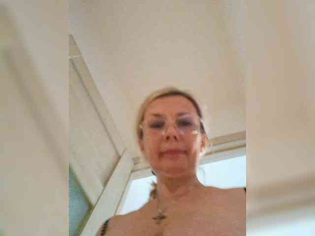 ShiningMILF