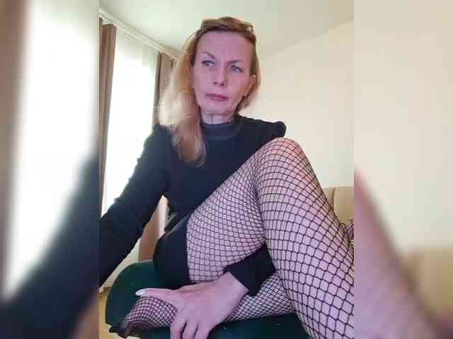 ShiningMILF webcam