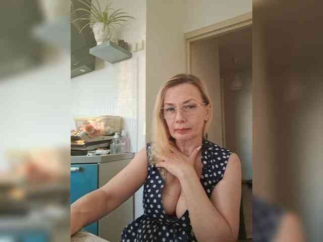 ShiningMILF Sex Cam Show