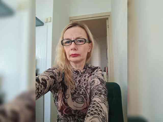 ShiningMILF