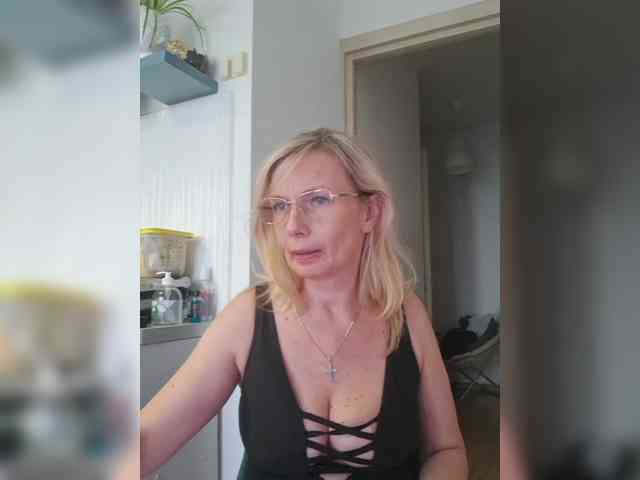 adult random cam ShiningMILF