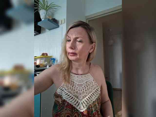 ShiningMILF Sex Cam Show