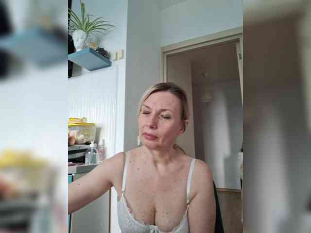 ShiningMILF Sex Cam Show