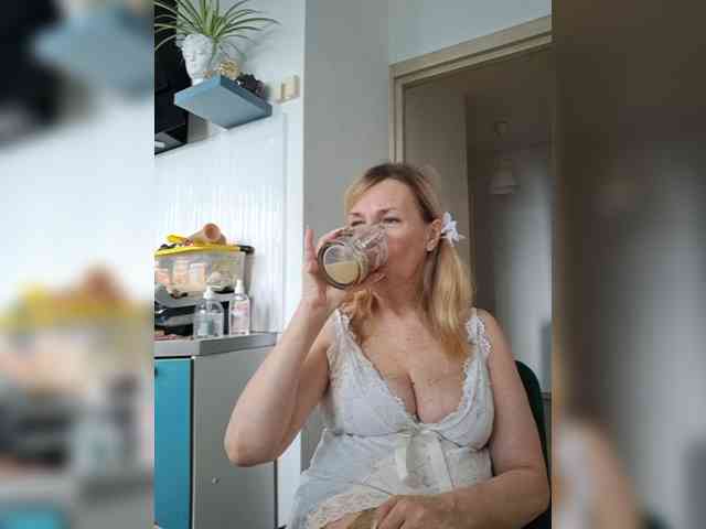 ShiningMILF Sex Cam Show
