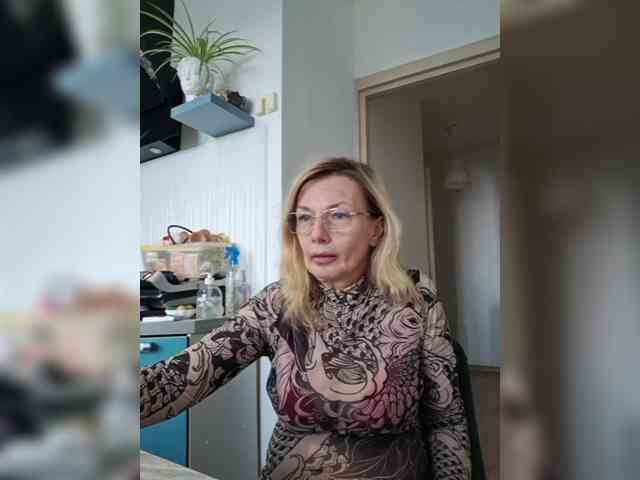 ShiningMILF Sex Cam Show