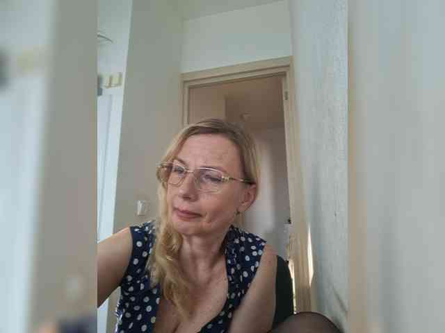ShiningMILF