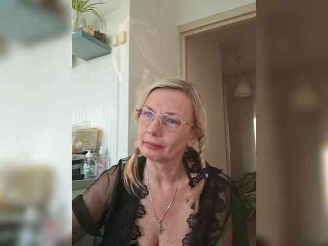 ShiningMILF