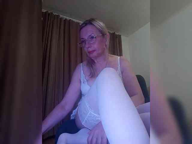 ShiningMILF webcam